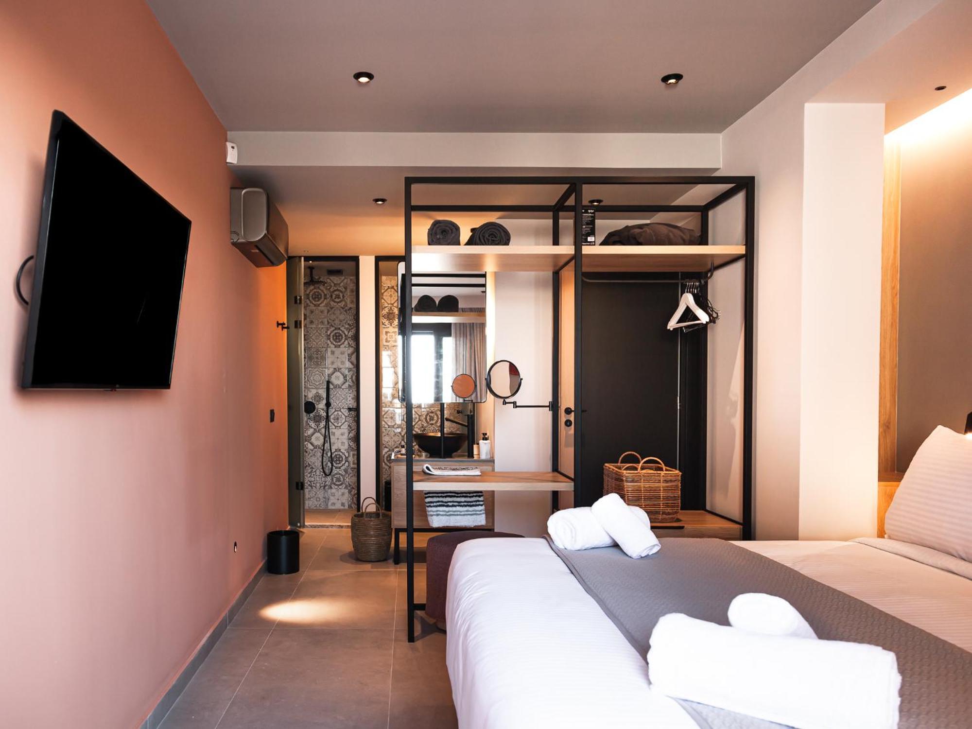 הרסוניסוס Orama Luxury Suite 3 Bedrooms With Private Pool מראה חיצוני תמונה